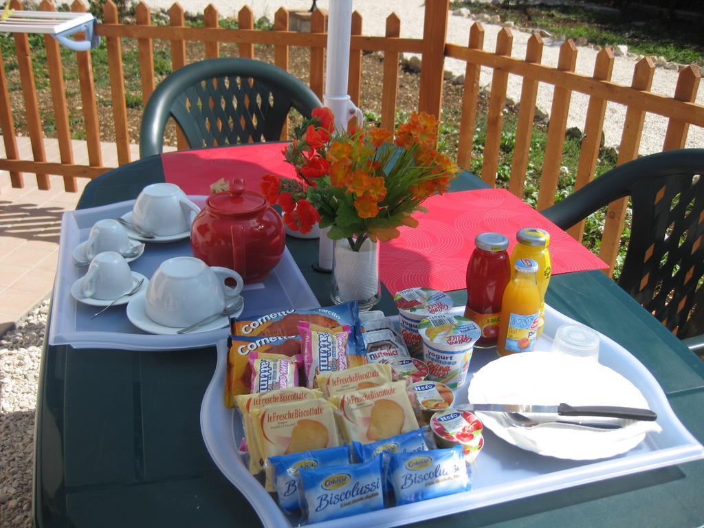 Bed and Breakfast La Collina Di Peppino Trasacco Exteriér fotografie